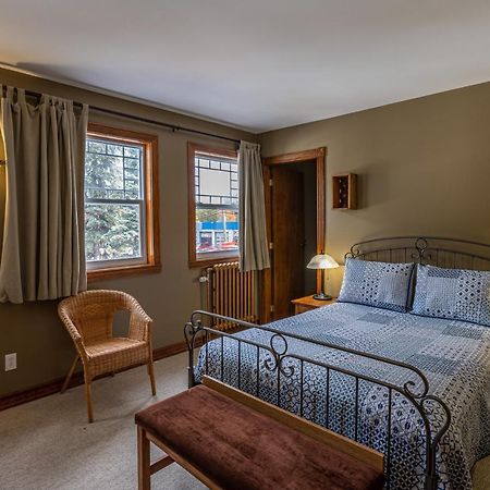 Manoir D'Orsennens Hotel Lac-Megantic Bagian luar foto